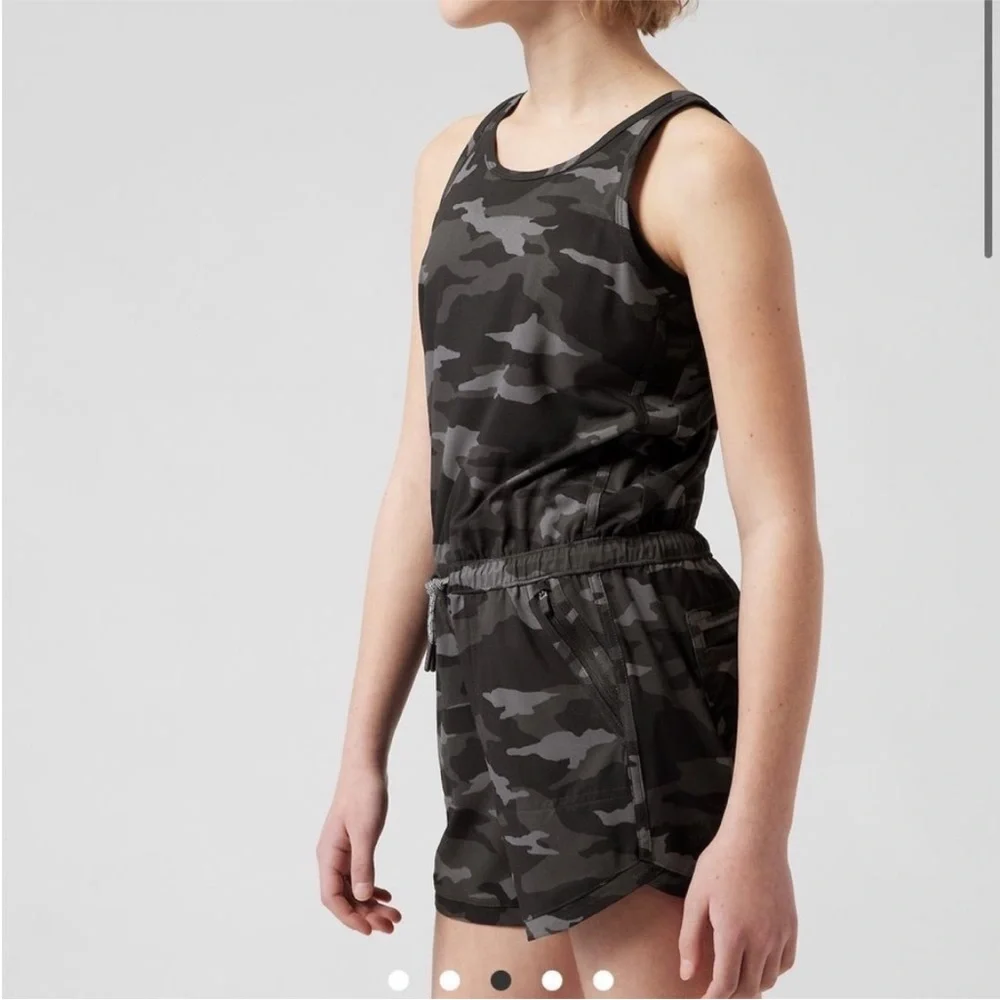 Athleta Girl Camo On the Go Romper size 12 - Picture 3 of 12